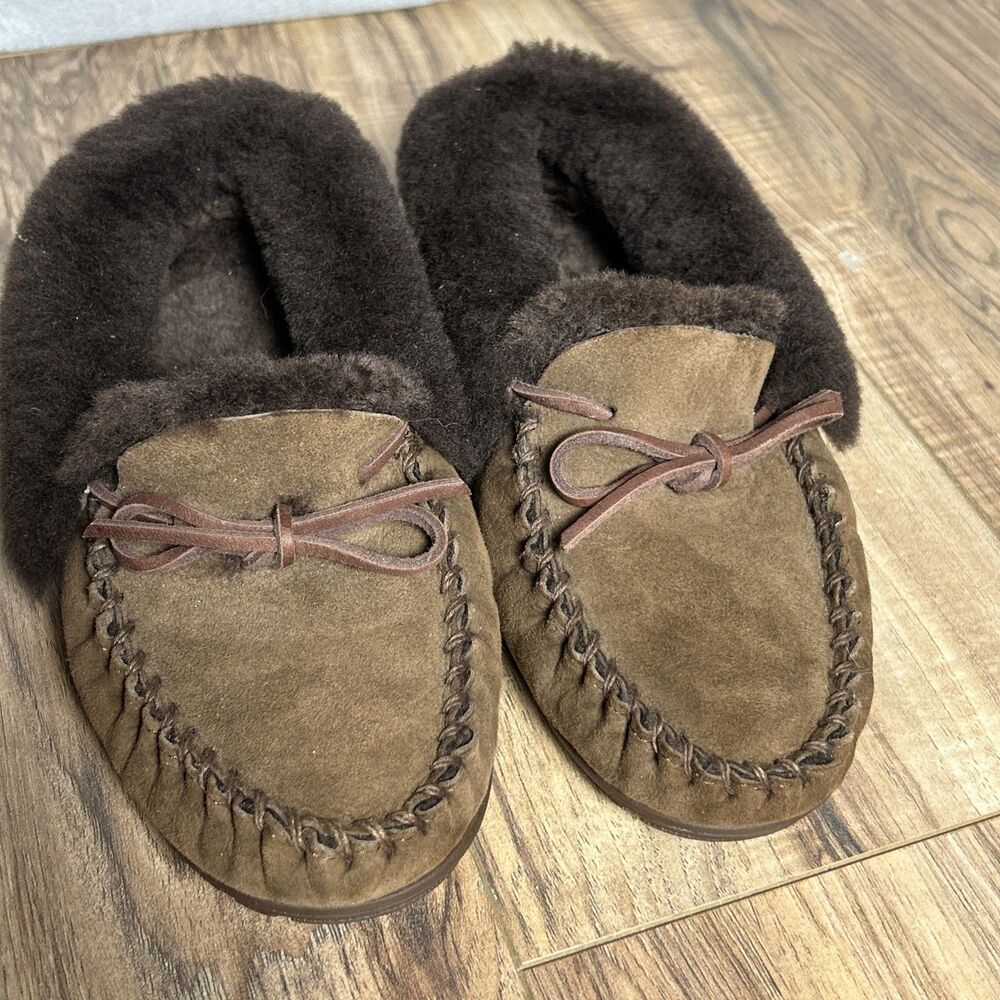 LL Bean Wicked Good Slippers Womens Sz 10 Suede Moccasins Shearling Lined